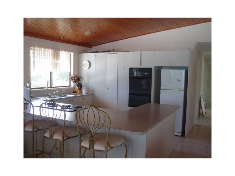 Unit, 54 Moreton Street, Toogoom QLD 4655