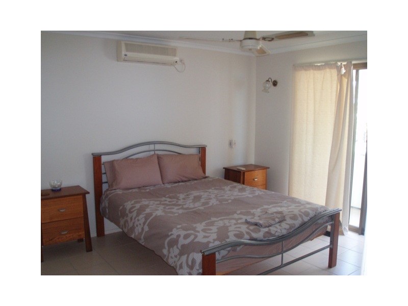 Unit, 54 Moreton Street, Toogoom QLD 4655