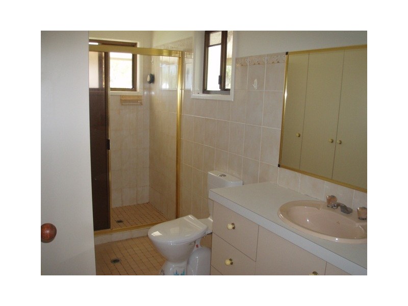 Unit, 54 Moreton Street, Toogoom QLD 4655