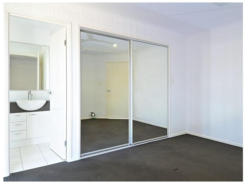 6-8 Kimberly Way, Burrum Heads QLD 4659