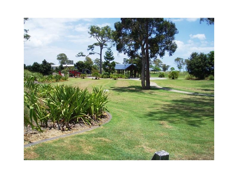 28 Sirenia Drive, Burrum Heads QLD 4659