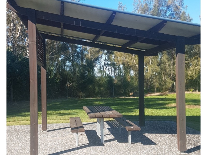 16 Sandcastles Circuit, Burrum Heads QLD 4659