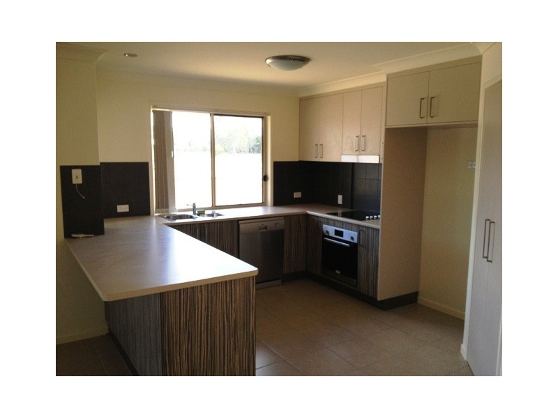 23 Sirenia Drive, Burrum Heads QLD 4659
