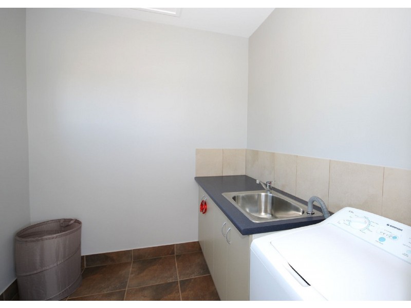 178 Kingfisher Pde, Toogoom QLD 4655