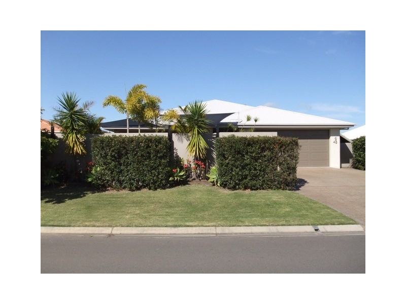 40 Lucas Drive, Burrum Heads QLD 4659