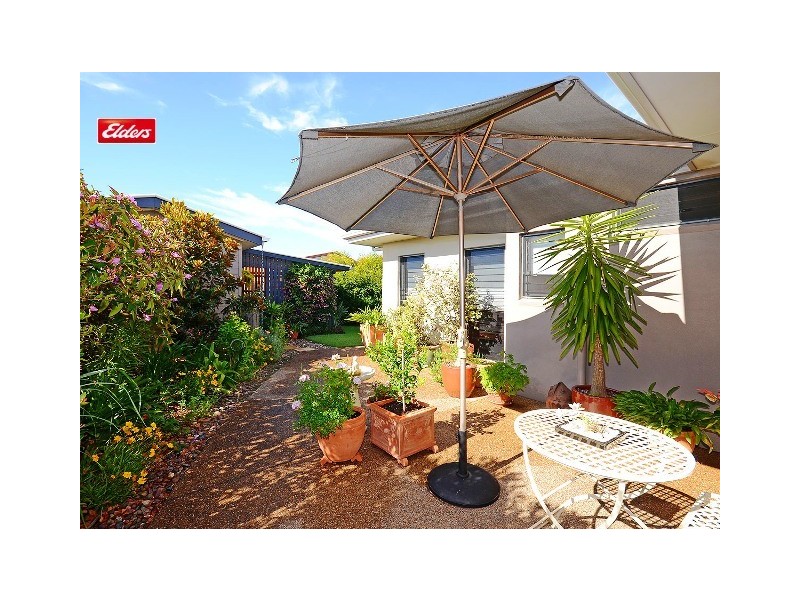 40 Lucas Drive, Burrum Heads QLD 4659