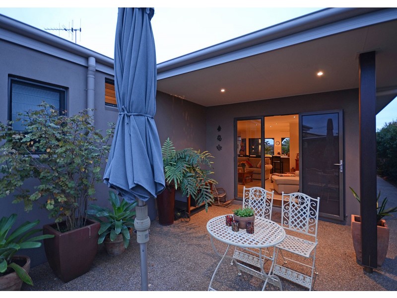 40 Lucas Drive, Burrum Heads QLD 4659