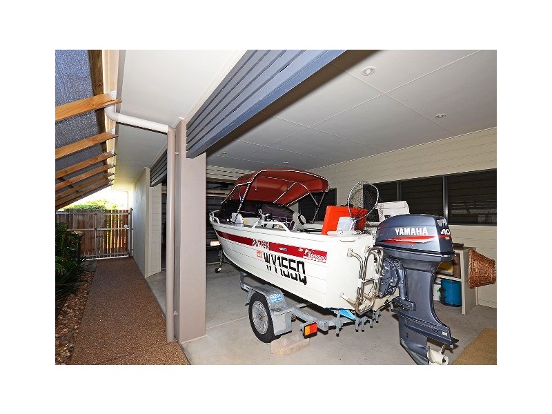 40 Lucas Drive, Burrum Heads QLD 4659