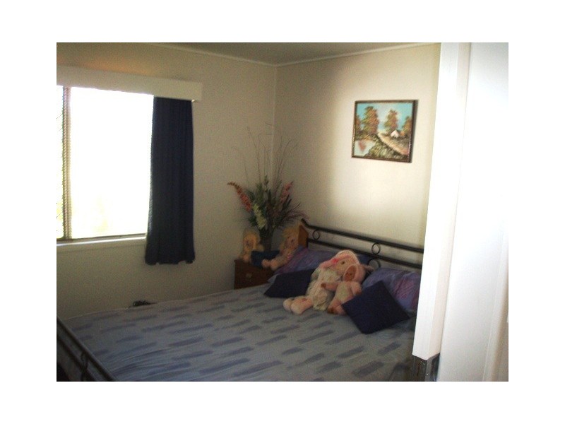 19 Hoffman St, Burrum Heads QLD 4659