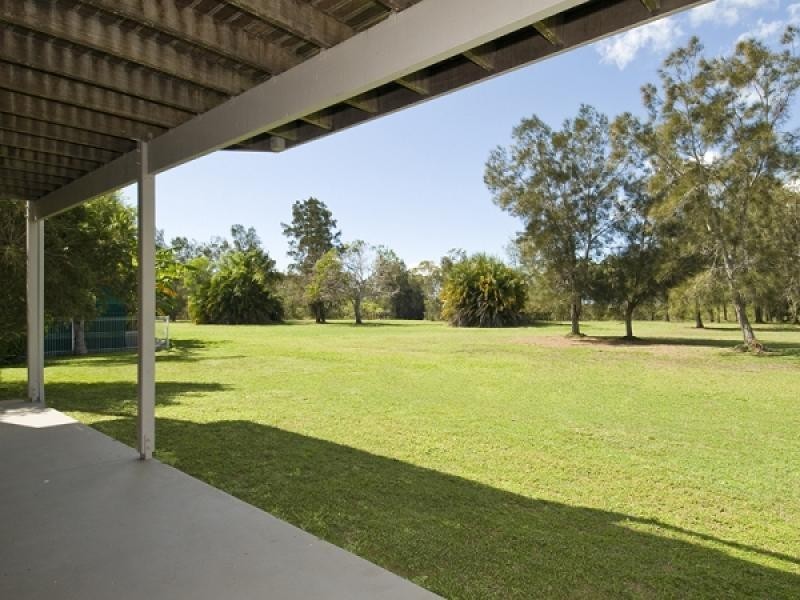 48 Beach Drive, Burrum Heads QLD 4659