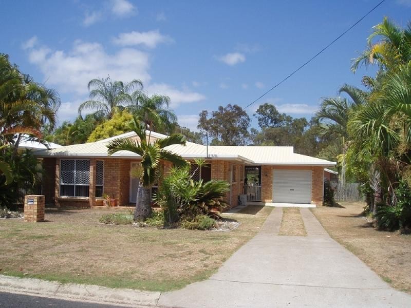 125 Burrum Street, Burrum Heads QLD 4659