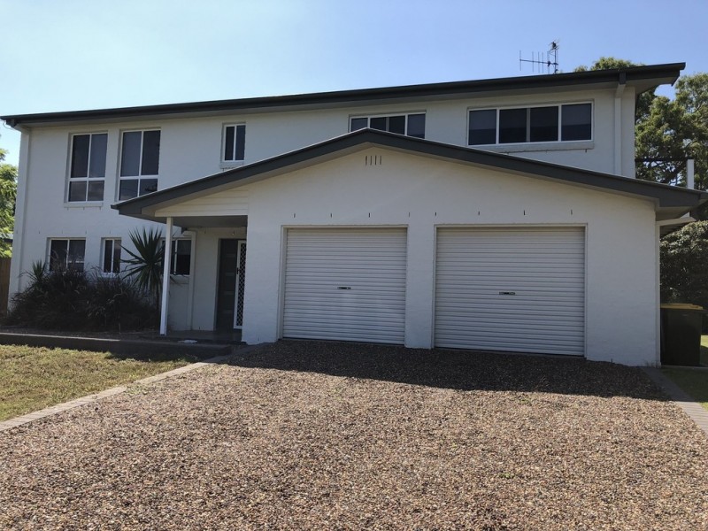 130 Kingfisher Pde, Toogoom QLD 4655