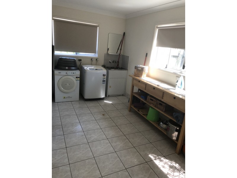 130 Kingfisher Pde, Toogoom QLD 4655