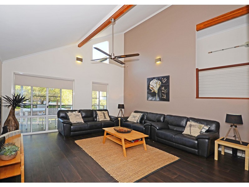 130 Kingfisher Pde, Toogoom QLD 4655