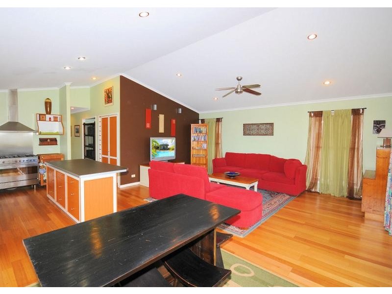 37 Traviston Way, Burrum Heads QLD 4659