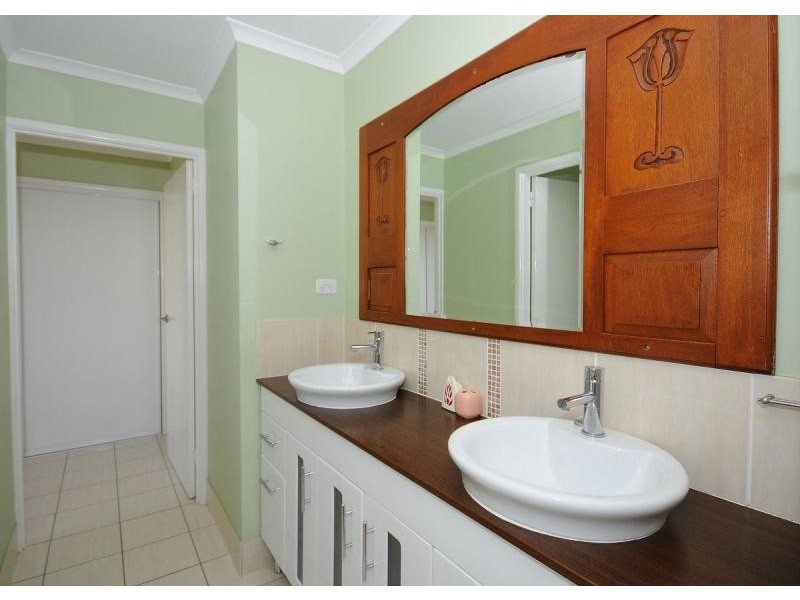 37 Traviston Way, Burrum Heads QLD 4659