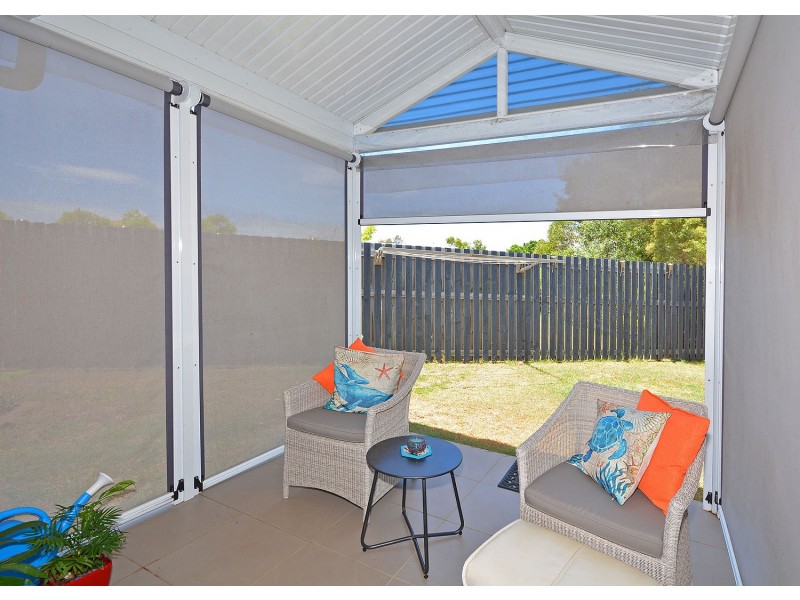 2/39 Beach Drive, Burrum Heads QLD 4659