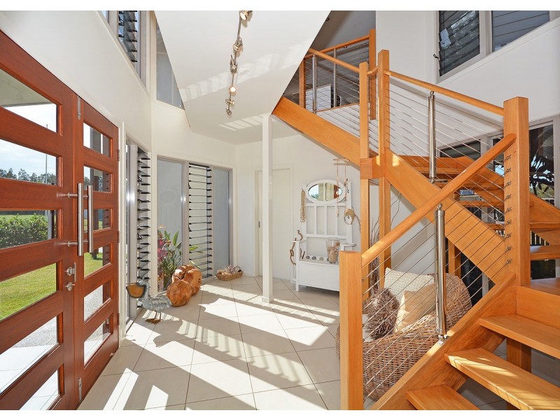 1/39 Beach Drive, Burrum Heads QLD 4659