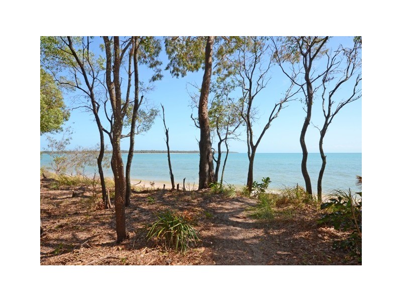 128 Burrum Street, Burrum Heads QLD 4659
