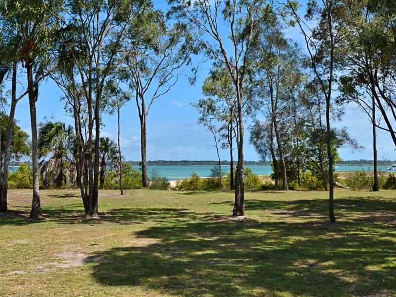102 Riverview Drive, Burrum Heads QLD 4659