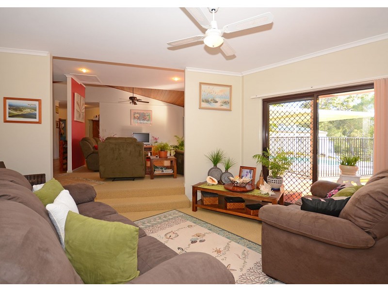 22 Dreamtime Avenue, Burrum Heads QLD 4659