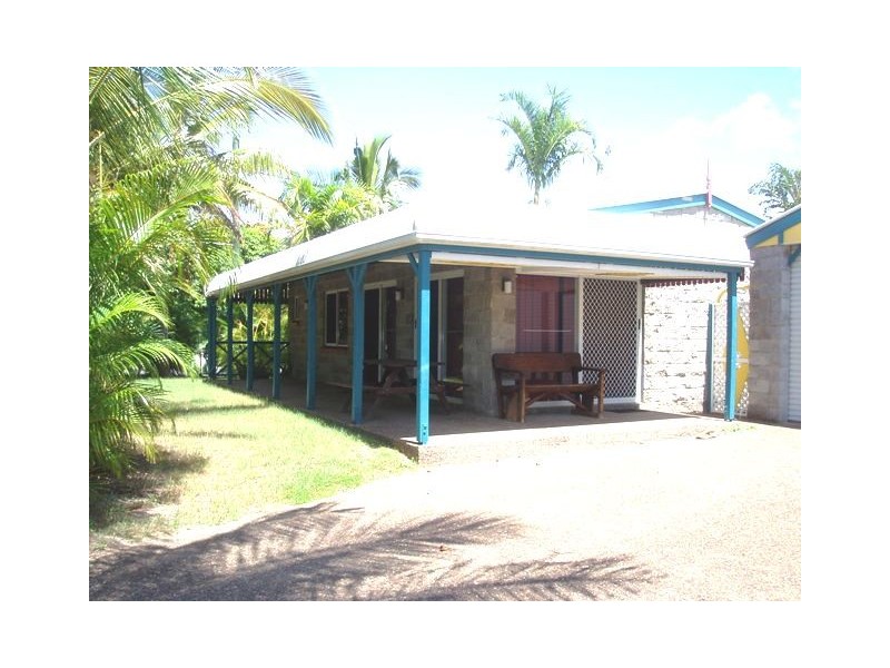 84 Burrum Street, Burrum Heads QLD 4659