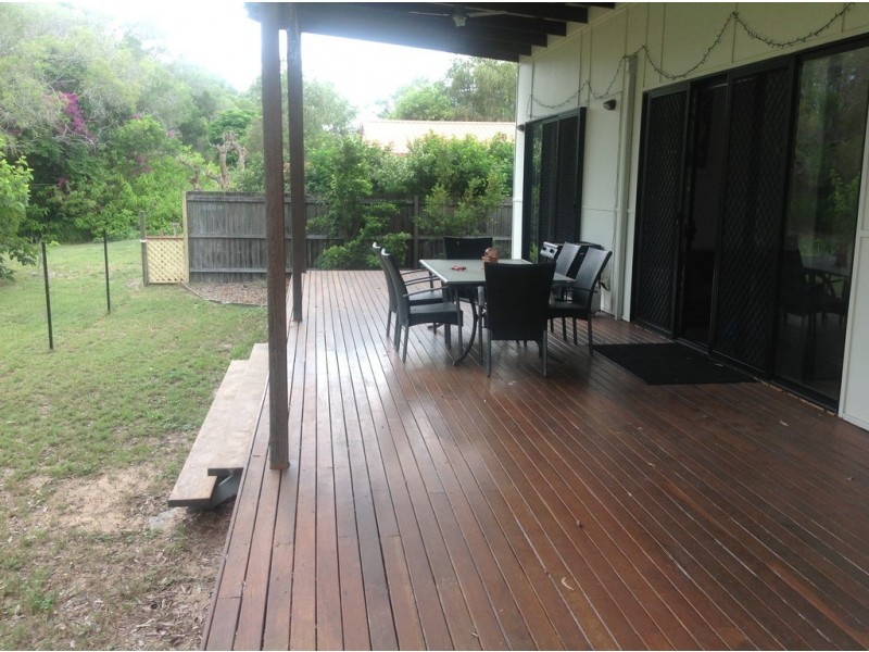 124 Kingfisher Parade, Toogoom QLD 4655