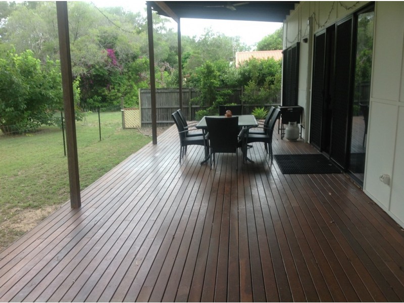 124 Kingfisher Parade, Toogoom QLD 4655