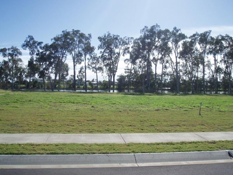 29 Sirenia Dr, Burrum Heads QLD 4659