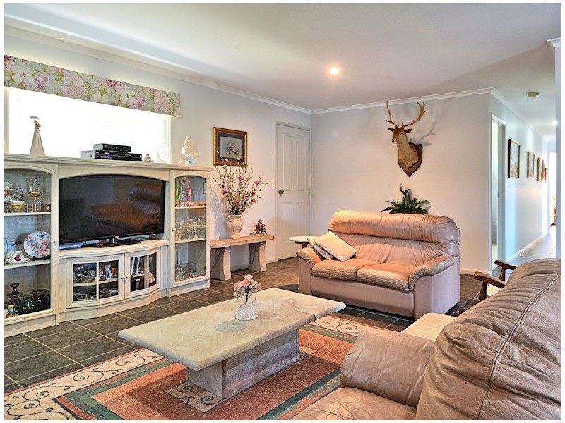 10 Brypat Close, Burrum Heads QLD 4659