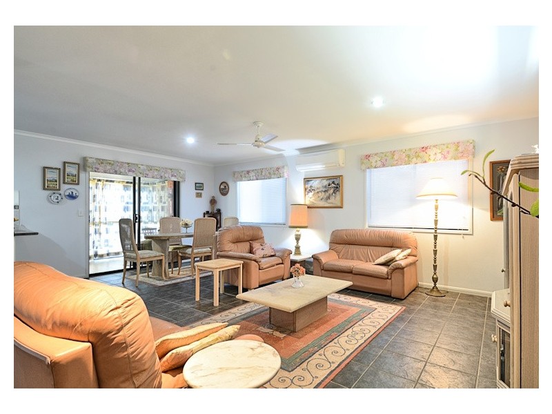 10 Brypat Close, Burrum Heads QLD 4659