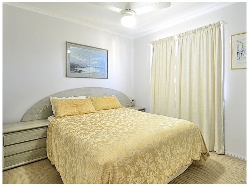 10 Brypat Close, Burrum Heads QLD 4659