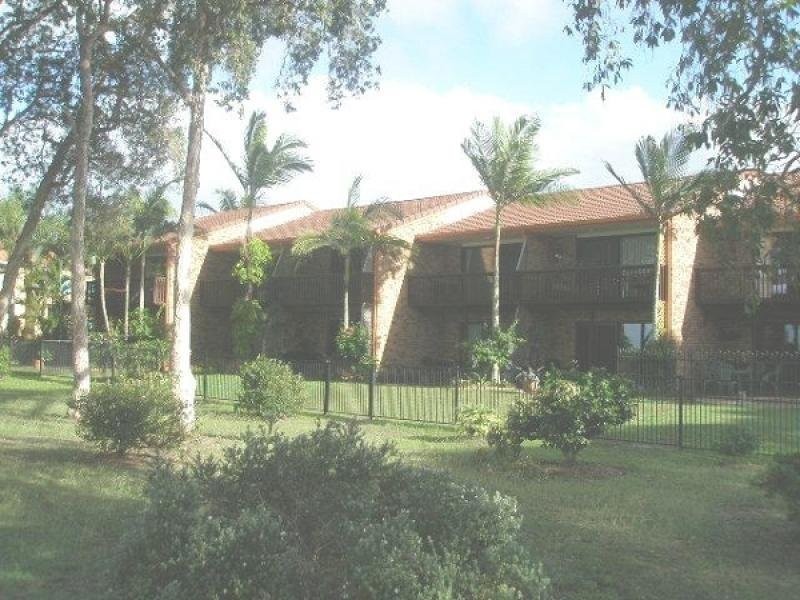 4/110 Burrum Street, Burrum Heads QLD 4659