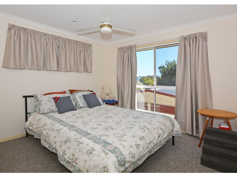 22 Beach Drive, Burrum Heads QLD 4659