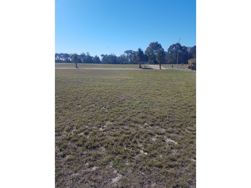 4 Sandcastles Circuit, Burrum Heads QLD 4659