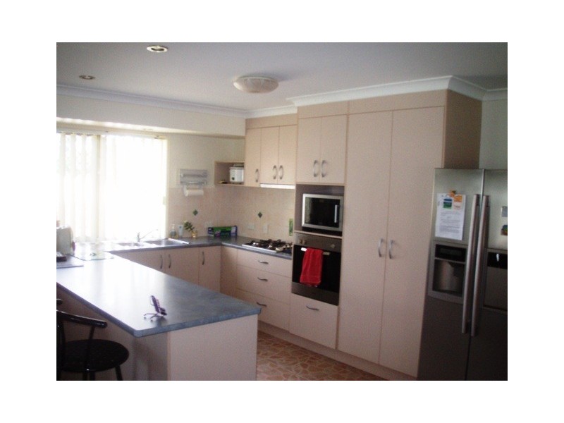 6 Elboz Crt, Burrum Heads QLD 4659