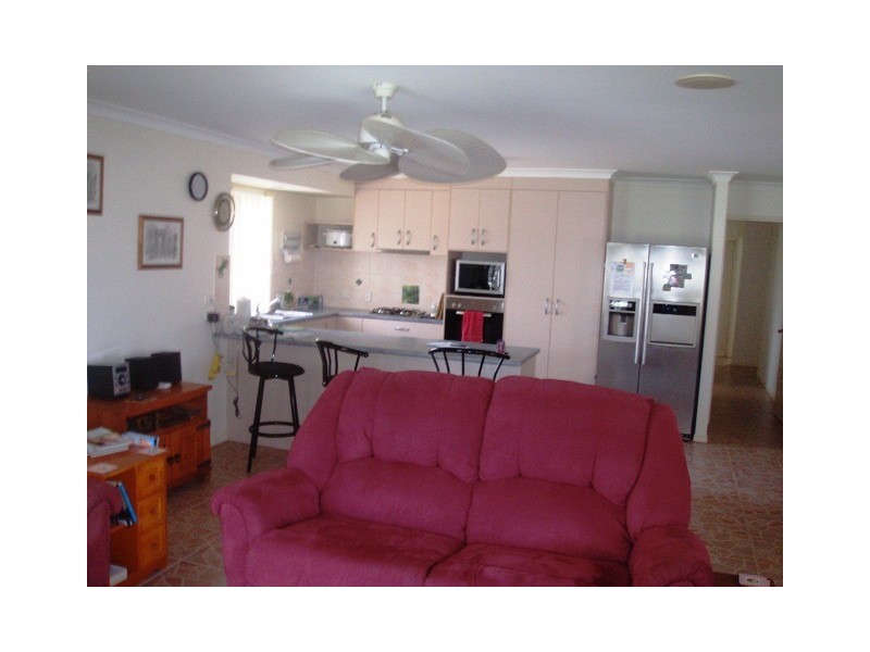 6 Elboz Crt, Burrum Heads QLD 4659