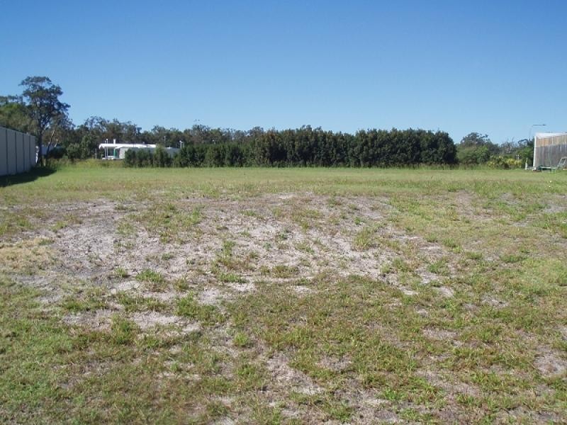 13 Lucas Drive, Burrum Heads QLD 4659