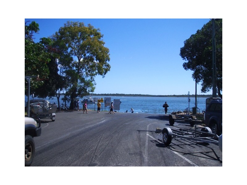 21 Burrum Street, Burrum Heads QLD 4659