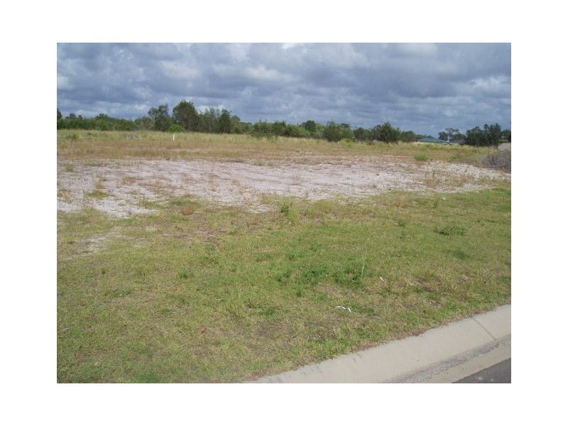 71 Beach Dve, Burrum Heads QLD 4659