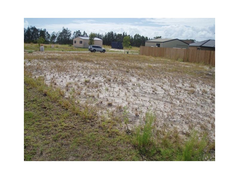 71 Beach Dve, Burrum Heads QLD 4659