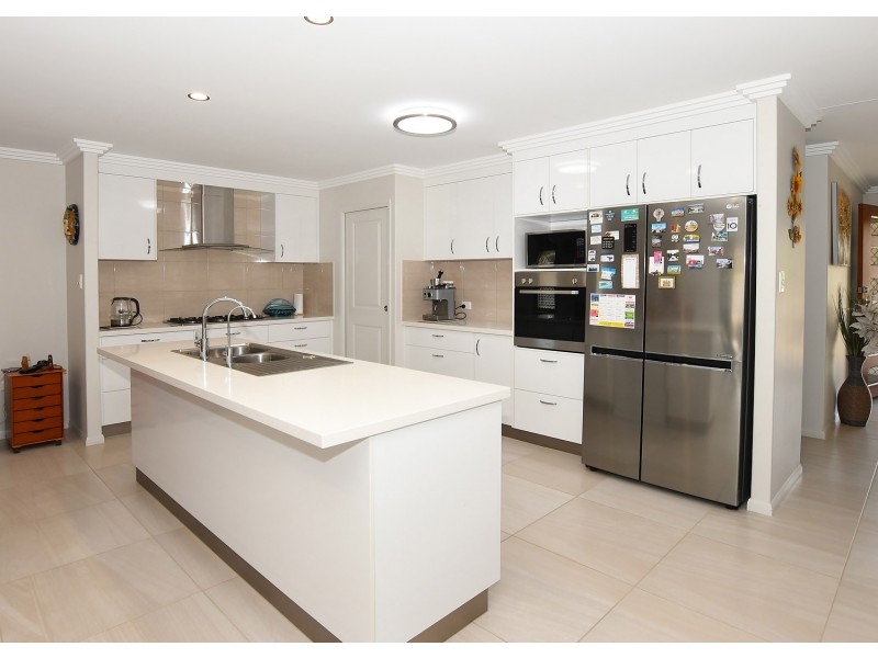 5 Elboz Crt, Burrum Heads QLD 4659