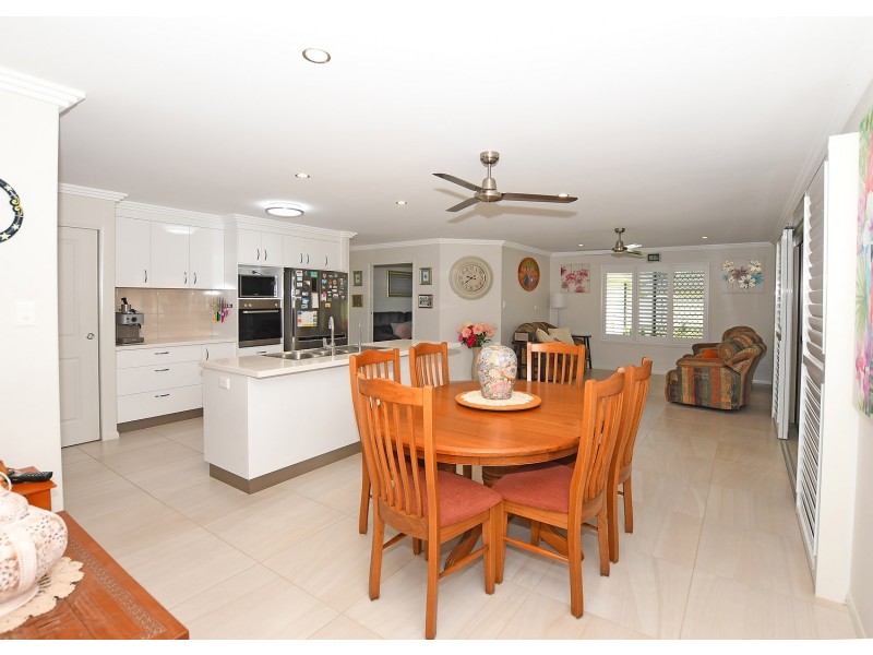 5 Elboz Crt, Burrum Heads QLD 4659