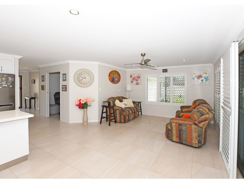 5 Elboz Crt, Burrum Heads QLD 4659