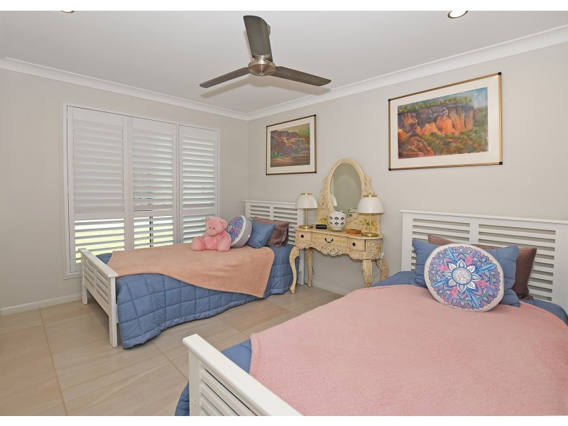 5 Elboz Crt, Burrum Heads QLD 4659