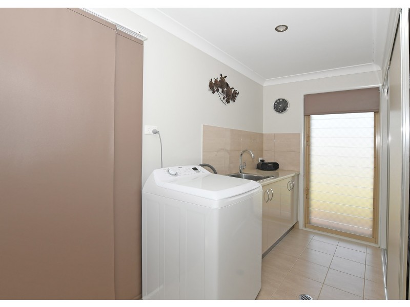 5 Elboz Crt, Burrum Heads QLD 4659