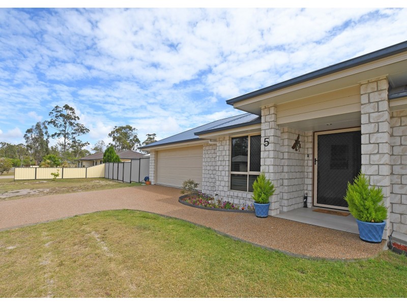 5 Elboz Crt, Burrum Heads QLD 4659