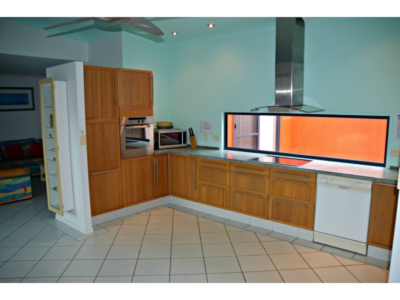 27 Traviston Way, Burrum Heads QLD 4659