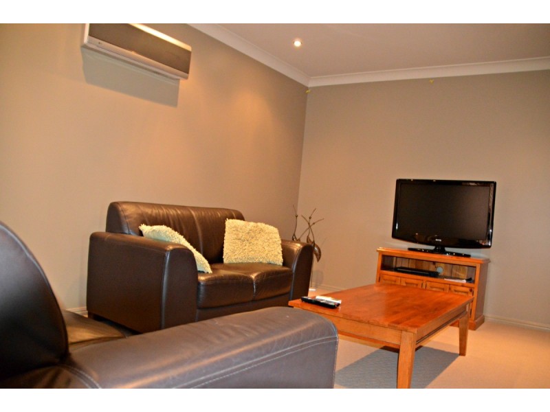 27 Traviston Way, Burrum Heads QLD 4659