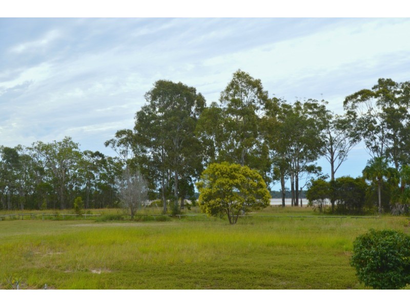 27 Traviston Way, Burrum Heads QLD 4659